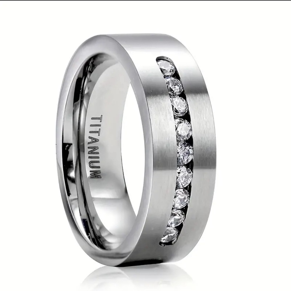 Exquisite Marvelous Mens Ring Made From Titanic With Inlaid Diamonds Size 9